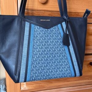 NEW ⭐️ Michael Kors Navy and Black Tote Bag